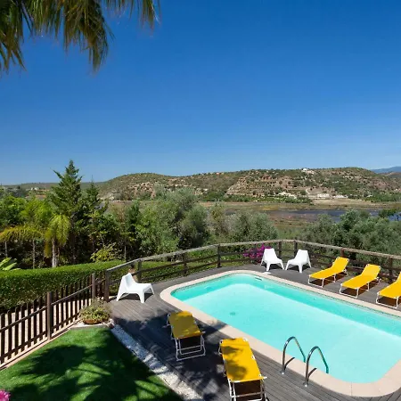 Riverside Villa *